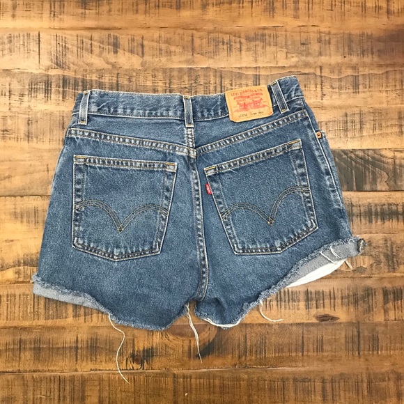LEVIS SHORTS - Picture 3 of 6